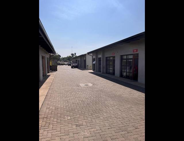 BUSINESS PROPERTY TO RENT IN SILVERTON